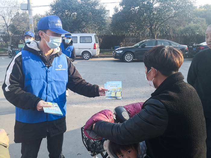 ·Ŀչѧ׷棬ٷߣഺԸ˶ (6).jpg