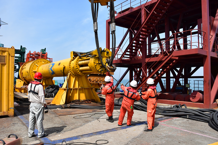 海中段攻击锤起锤 (3).jpg