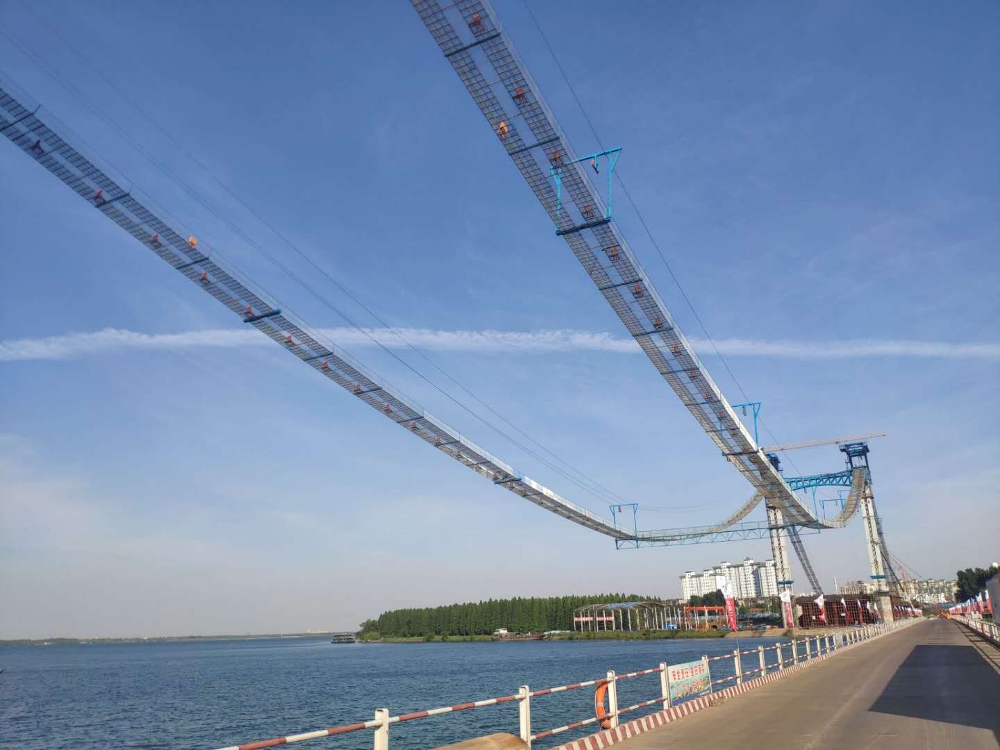 15CBAA87AFAD6CF82FF8D756A2AF4F8A