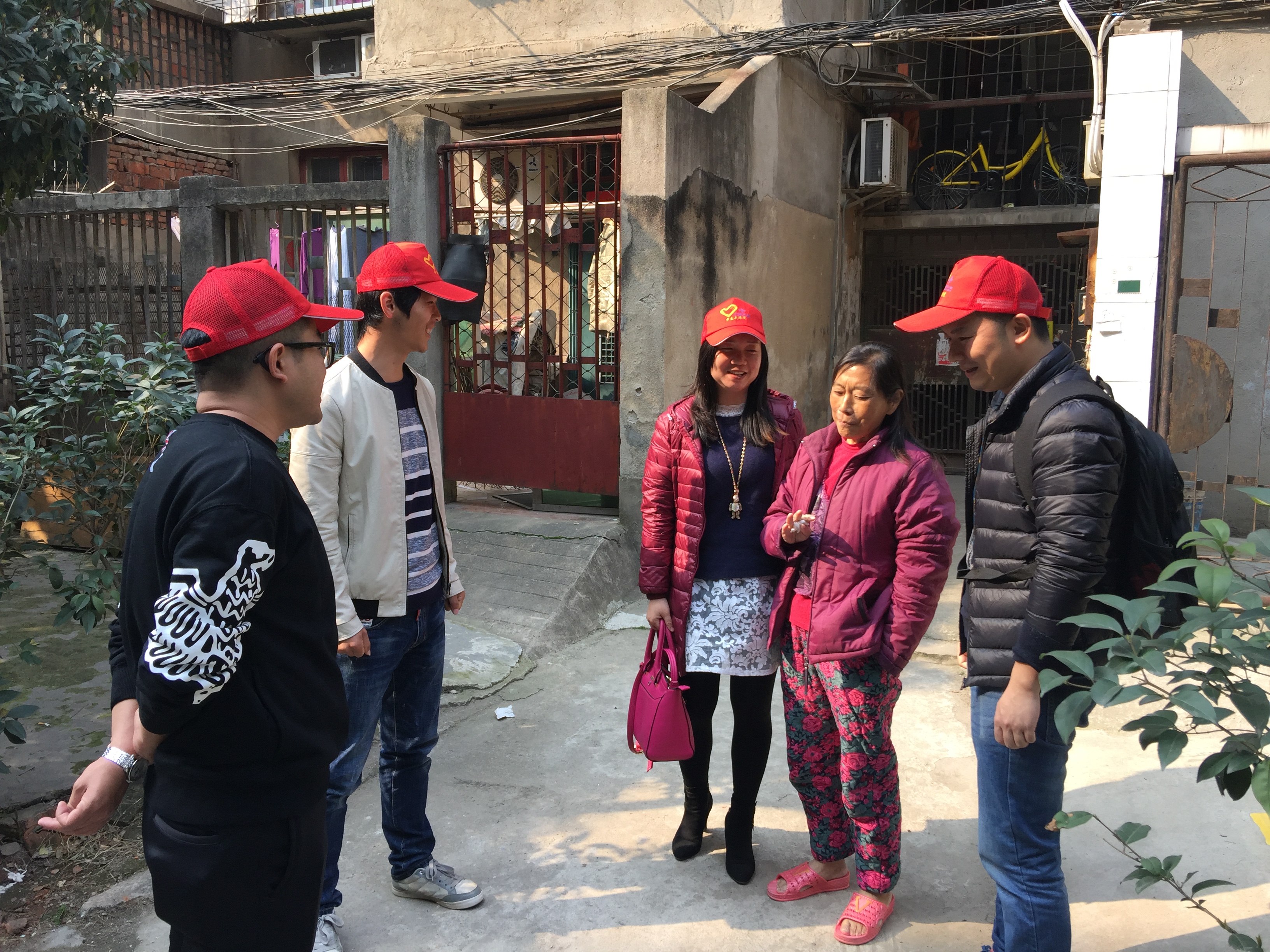 2 ͼΪԺѧ׷ԸԱ̸ͬ.JPG